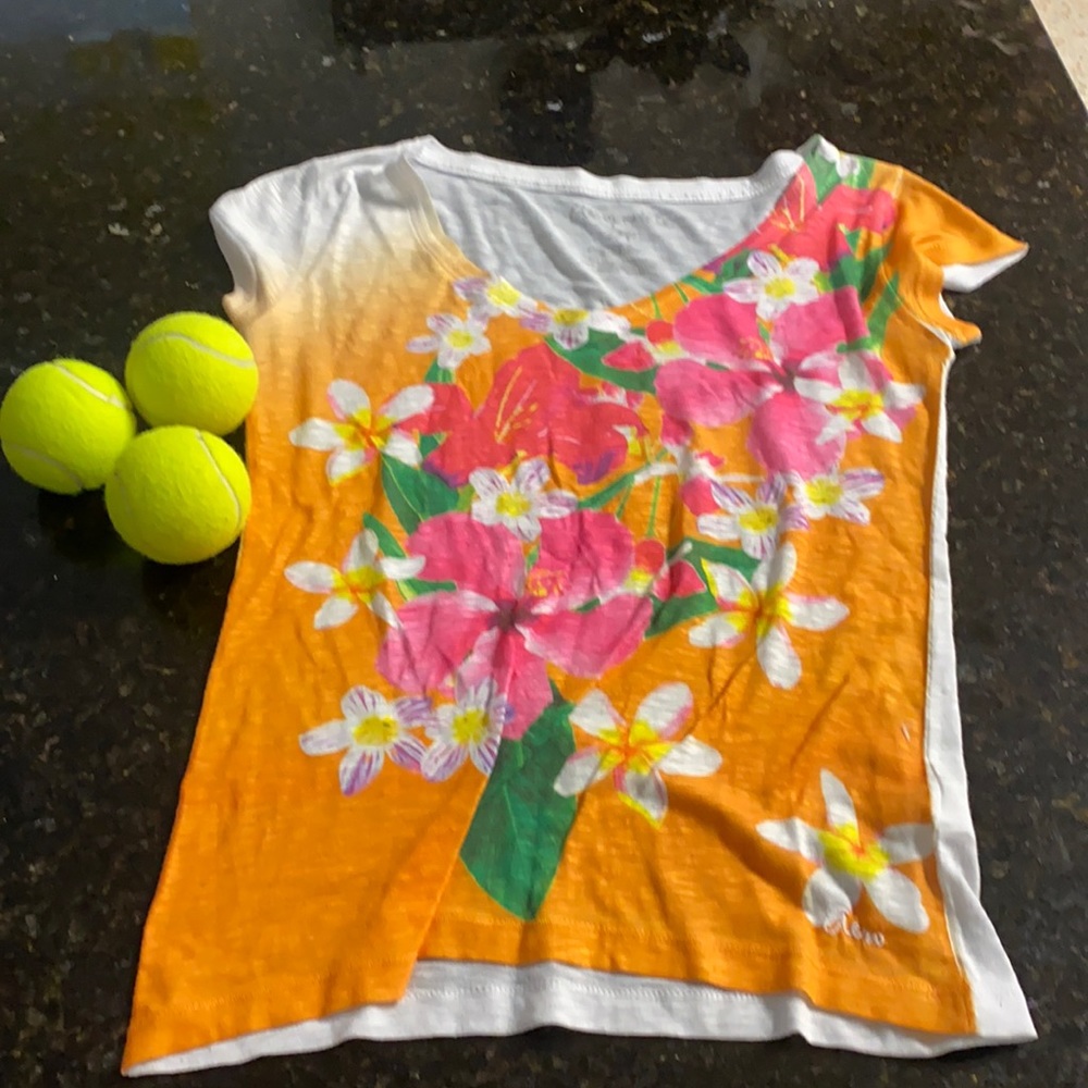 Aeropostale small flower Tshirt
